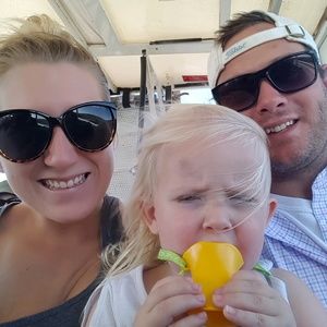 Meet your Posher, Cassandra